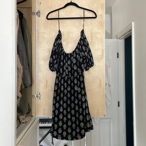 Off the shoulder patterned boho dress!